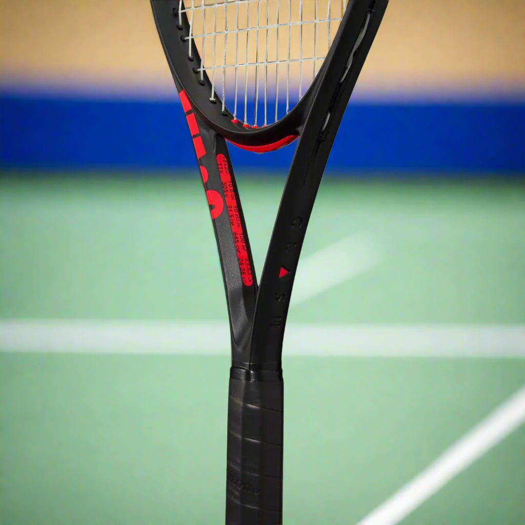 Wilson_Clash_100_Pro_V3_Tennis-Racquet_Throat_InstaSport