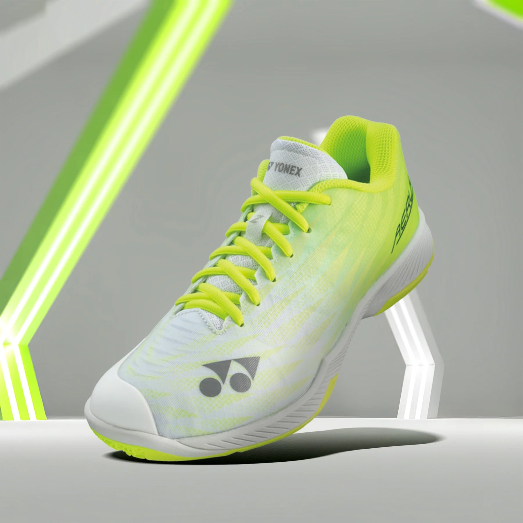 Yonex hot sale yellow shoes