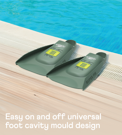 Speedo Unisex Adult DMC Super Training Fin - Green - Fins | Speedo | InstaSport